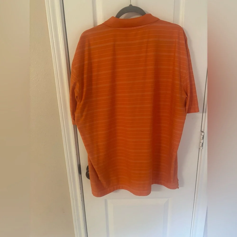 Nike Golf Men's XL Striped Orange Polo Shirt Athleisure Lightweight Summer Shirt